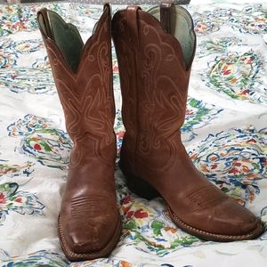 Ariat cowboy boots